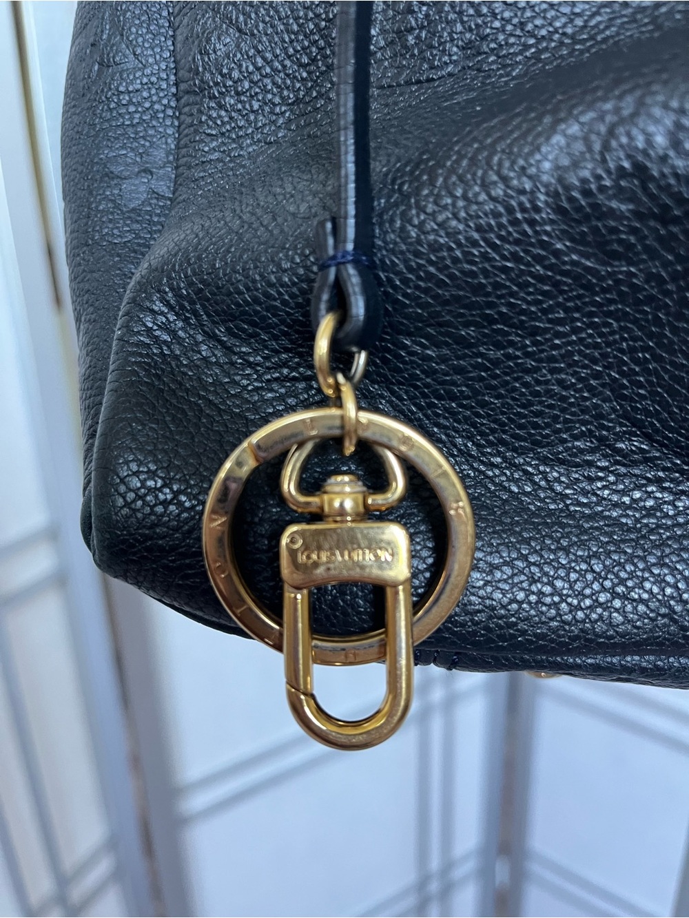 Louis Vuitton Artsy MM Empreinte Infini Leather Shoulder Bag Authentic - Picture 5 of 15